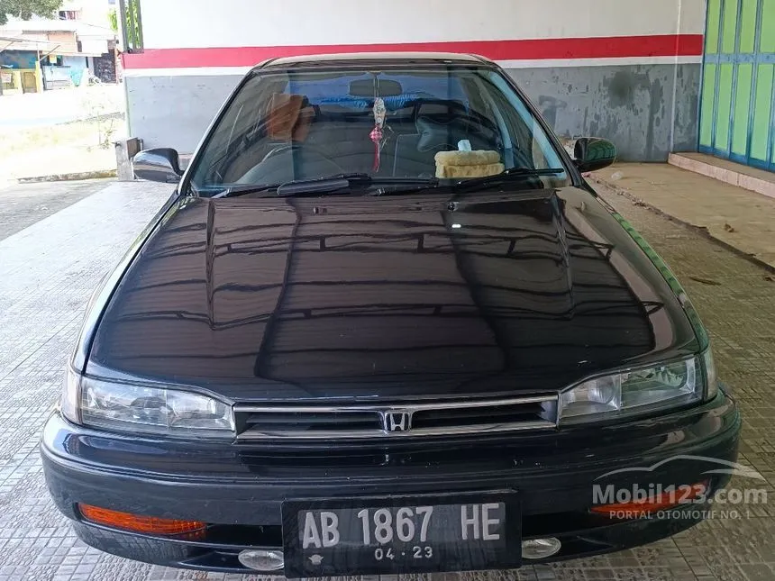 Jual Mobil Honda Accord 1993 2.0 di Yogyakarta Manual Sedan Abu