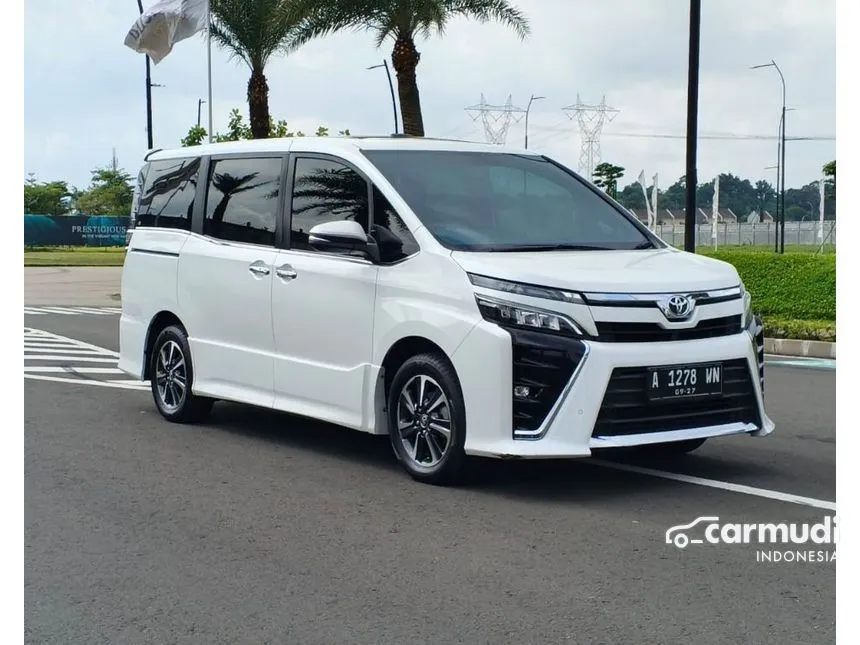 2019 Toyota Voxy MPV