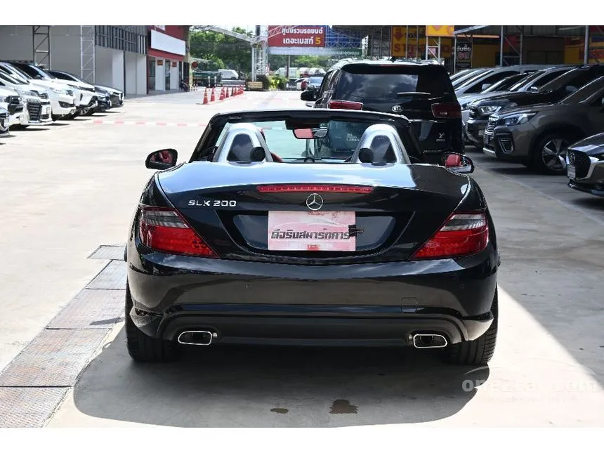 2016 Mercedes-Benz SLK200 AMG Dynamic Convertible