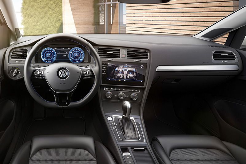 New VW e-Golf Kian Bertenaga dan Tersedia Fitur-fitur Baru 2