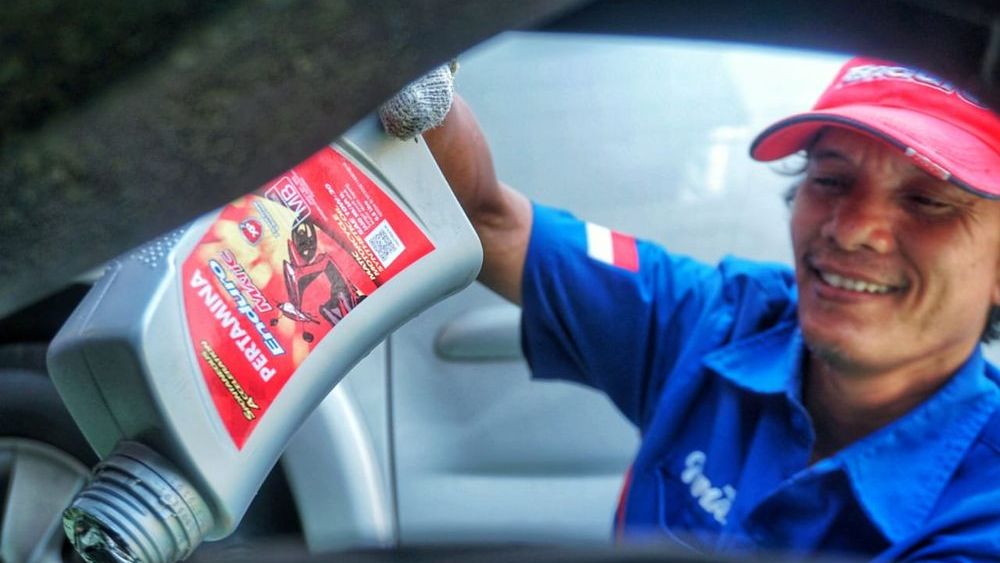  Pertamina  Lubricants Ganti  Oli  di Rumah Saja Workshop 