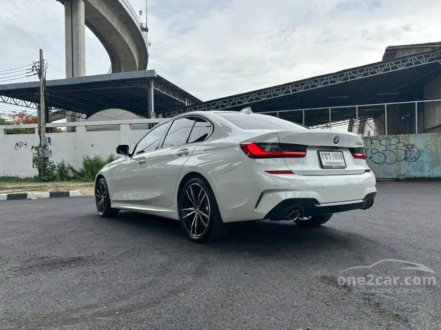 2021 BMW 330e M Sport Sedan