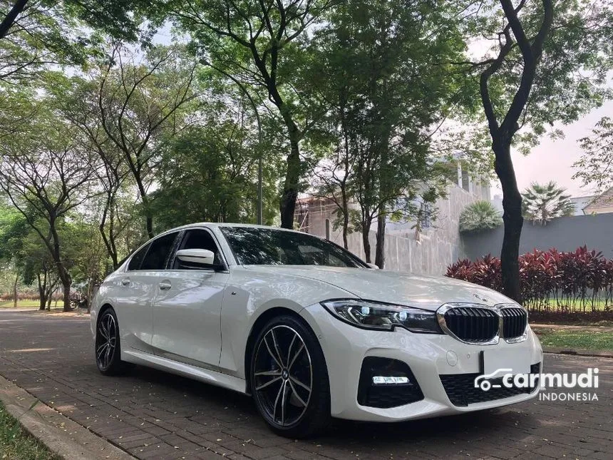 2021 BMW 330i M Sport Sedan