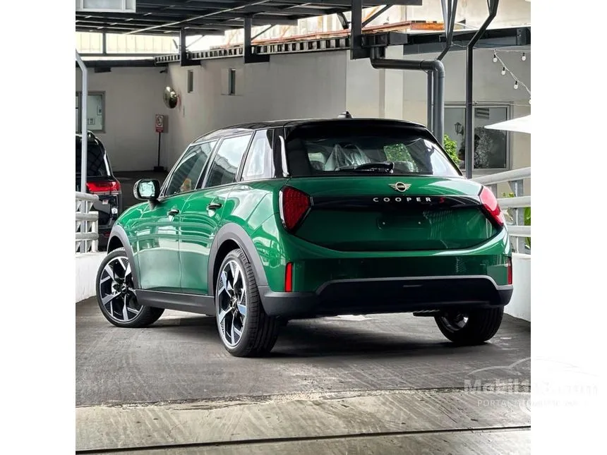 2025 MINI Cooper S 5 Door Hatchback