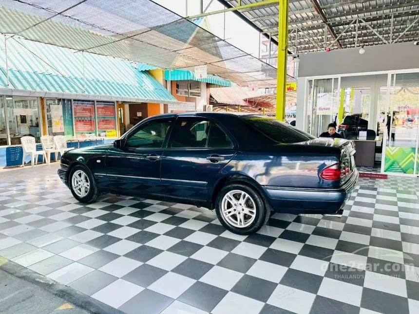 1996 Mercedes-Benz E230 Elegance Sedan