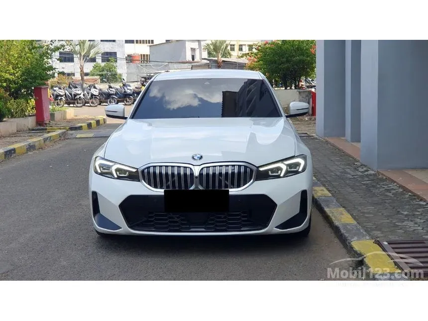2024 BMW 320i M Sport Sedan