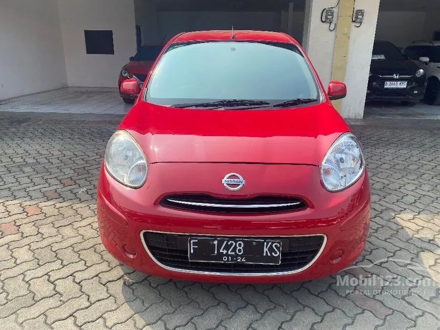 Jual Mobil Nissan March 2013 1.2L XS 1.2 di Jawa Barat Automatic Hatchback Merah Rp 77.000.000