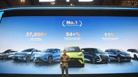 BYD Umumkan Jadi Raja EV Indonesia di GJAW 2025, Sekaligus Pamerkan Teknologi Megawatt-Charging