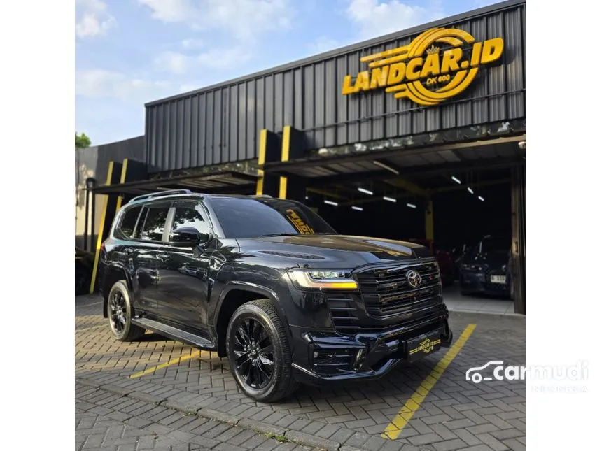 2023 Toyota Land Cruiser 300 VX-R SUV