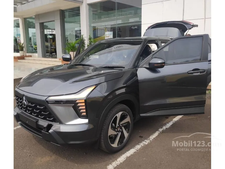 Jual Mobil Mitsubishi XFORCE 2024 Exceed 1.5 di Jawa Barat Automatic Wagon Abu