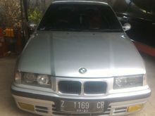 1996 BMW 318i 1.8 E36 1.8 Manual Sedan