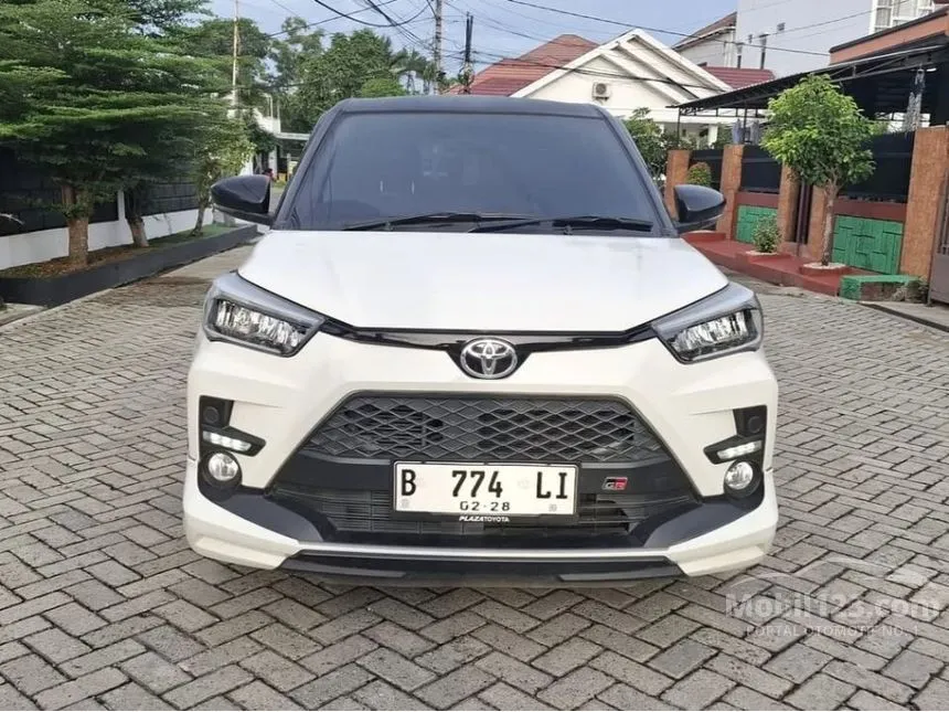 Jual Mobil Toyota Raize 2022 GR Sport 1.0 di Kalimantan Selatan Automatic Wagon Putih Rp 225.000.000