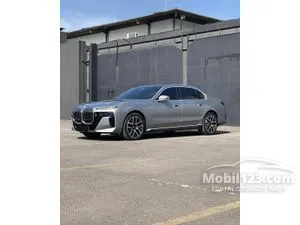 2023 BMW 735i 3.0 M Sport Sedan
