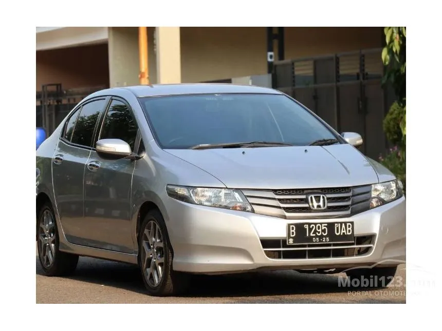 Jual Mobil Honda City 2010 E 1.5 di DKI Jakarta Manual Sedan Silver Rp 113.000.000