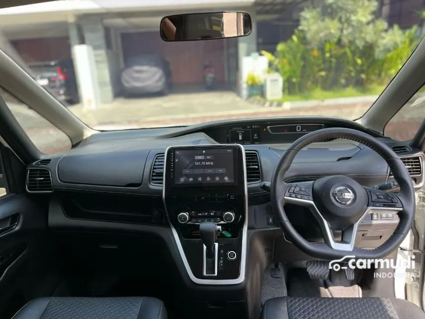2022 Nissan Serena Highway star (2 Tone) MPV