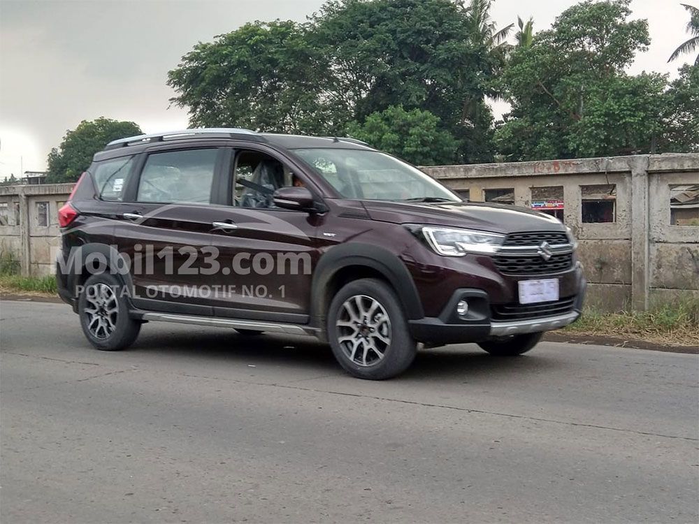 Suzuki Akhirnya Beri Kode Tanggal Peluncuran XL7