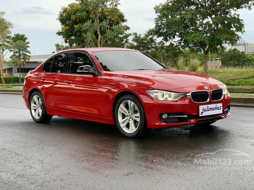 Jual Mobil BMW 320i 2015 Sport 2.0 di DKI Jakarta Automatic Sedan Merah ...