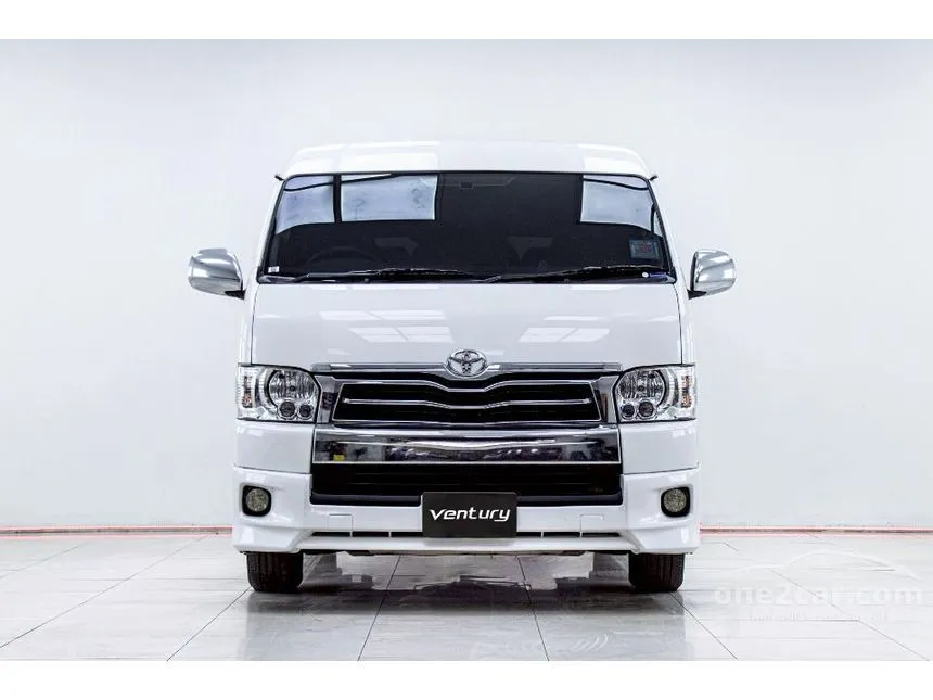 2017 Toyota VENTURY V Van