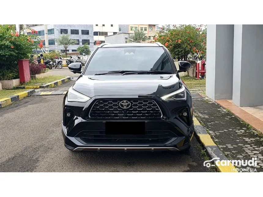 2023 Toyota Yaris Cross S HV with GR Parts Aero Pkg SUV