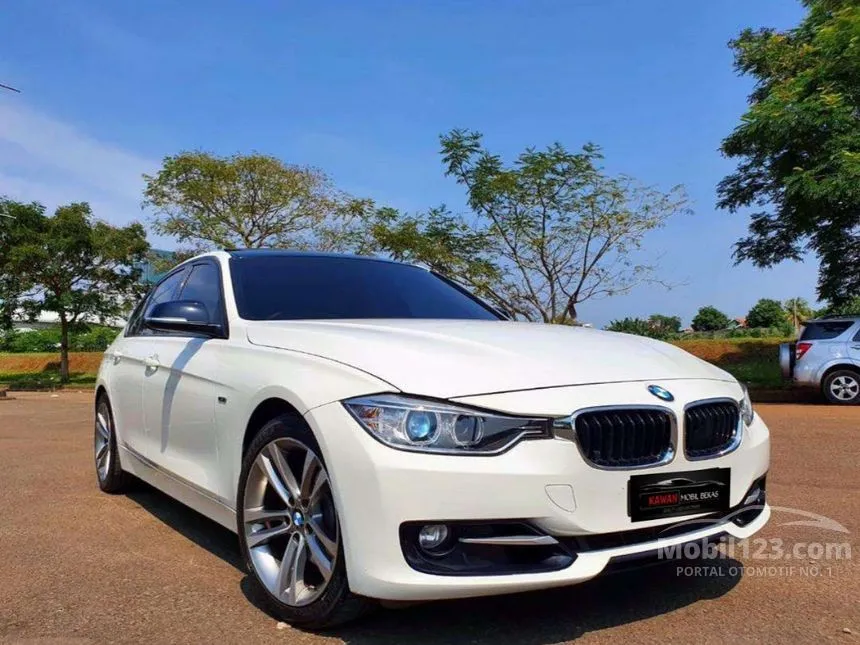 Jual Mobil BMW 328i 2013 Sport 2.0 di Banten Automatic Sedan Putih Rp ...