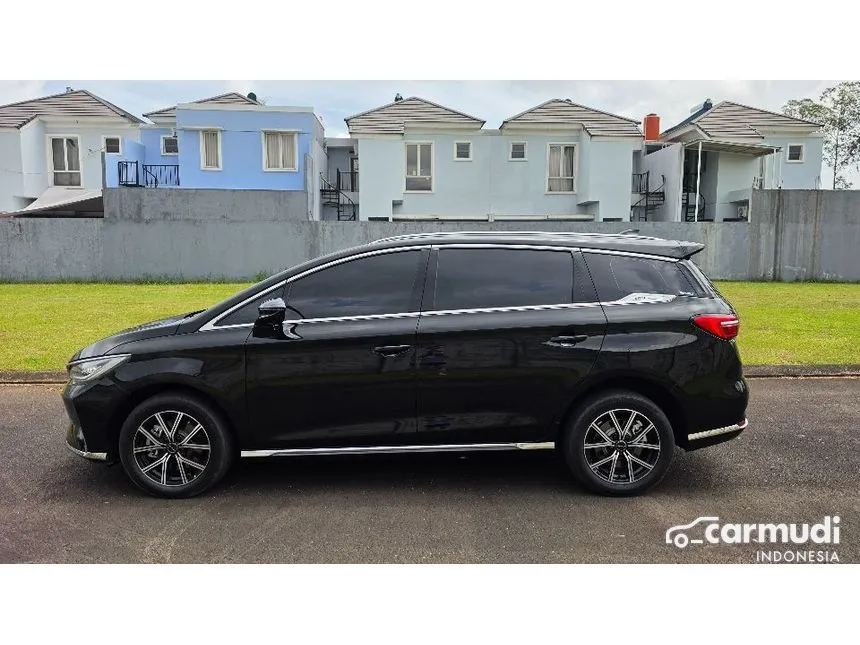 2025 BYD M6 Superior 7-seaters MPV