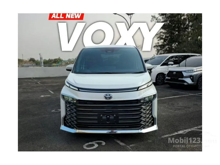 Jual Mobil Toyota Voxy 2023 2.0 di Kalimantan Tengah Automatic Van Wagon Putih Rp 595.000.000