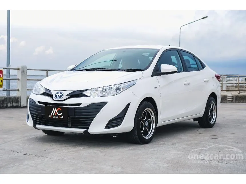 2018 Toyota Yaris Ativ J Sedan