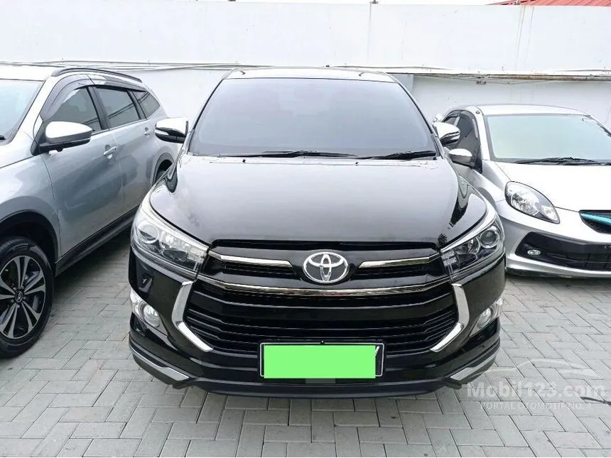 Jual Mobil Toyota Innova Venturer 2017 2.0 di Banten Automatic Wagon Hitam Rp 292.000.000