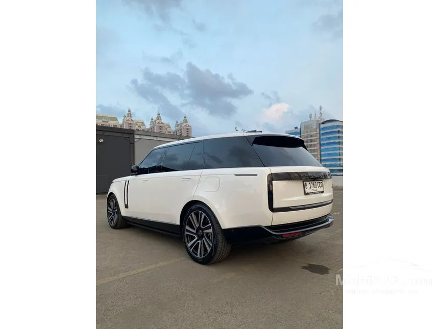2023 Land Rover Range Rover Vogue PHEV P440e LWB SUV