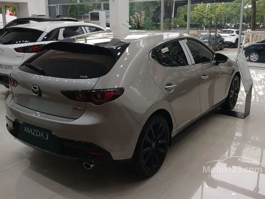 Jual Mobil Mazda 3 2024 SKYACTIV