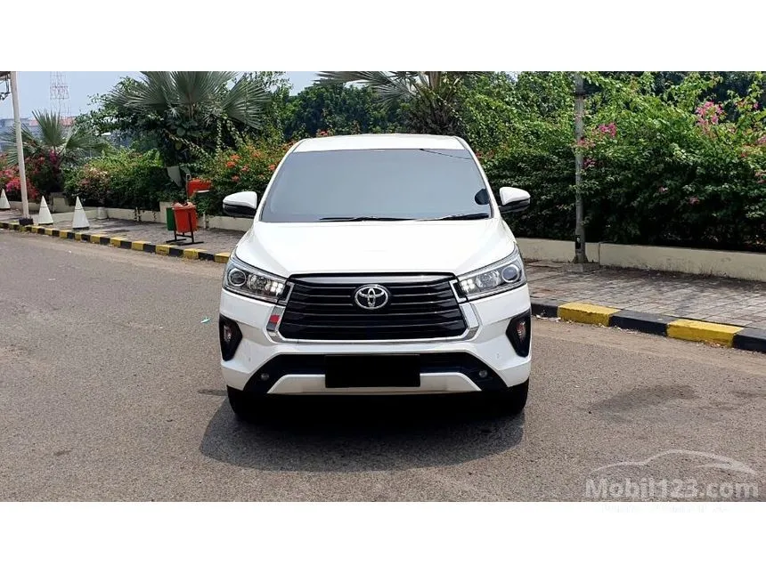 Jual Mobil Toyota Kijang Innova 2021 V Luxury 2.0 di DKI Jakarta Automatic MPV Putih Rp 325.000.000