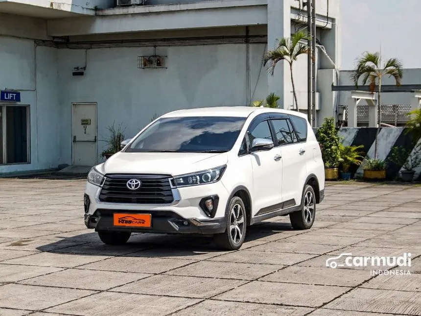 2022 Toyota Kijang Innova Venturer MPV
