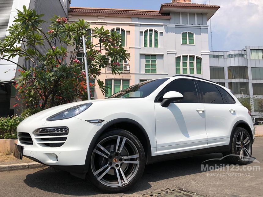 Jual Mobil Porsche Cayenne 2013 3.6 di DKI Jakarta Automatic SUV Putih
