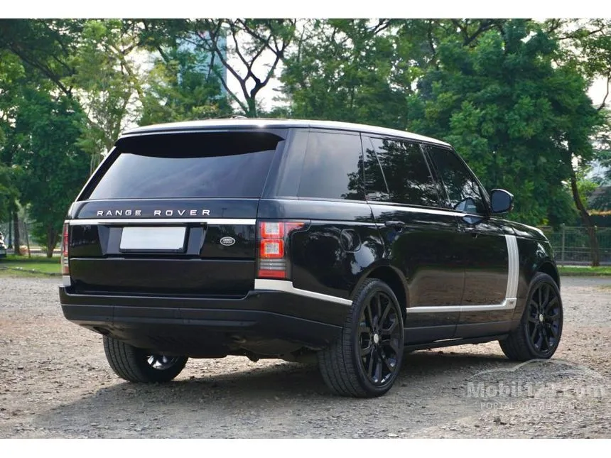 2015 Land Rover Range Rover Vogue SUV