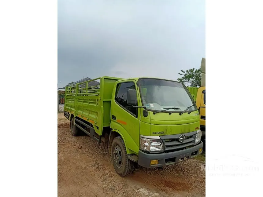 Jual Mobil Hino 300 2024 136 MDL 4.0 di DKI Jakarta Manual Trucks Hijau Rp 439.900.000