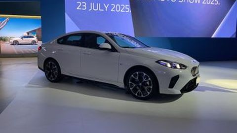 BMW Bawa Tiga Model Baru di GIIAS 2025, dari iX xDrive45 hingga 218 Gran Coupé