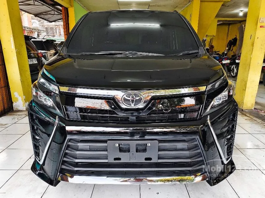 2021 Toyota Voxy MPV