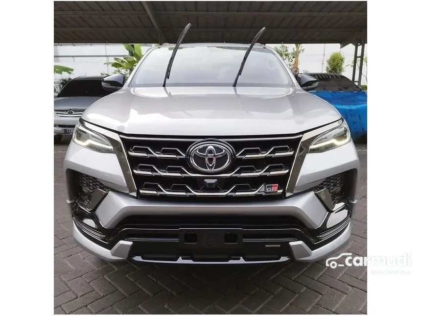 Jual Mobil Toyota Fortuner 2024 GR Sport 2.8 di Banten Automatic SUV Silver Rp 603.000.000