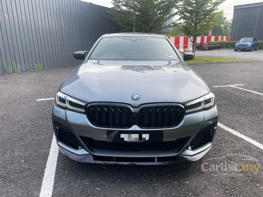 2022 BMW 530e M Sport Sedan