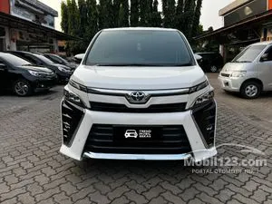 2018 Toyota Voxy 2.0 MPV