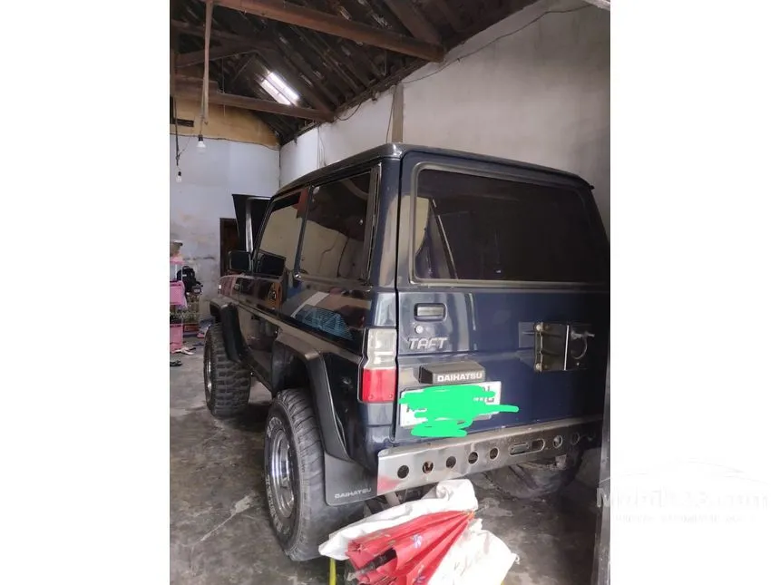 Jual Mobil Daihatsu Taft 1989 Hiline GTS 2.8 di Jawa Timur Manual SUV Biru Rp 82.000.000