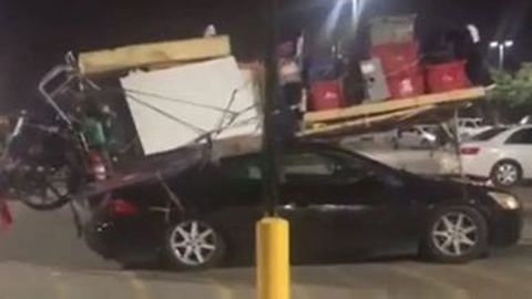 Pemilik Tak Berakhlak, Mobil Coupe ini Diperlakukan Seperti Pickup