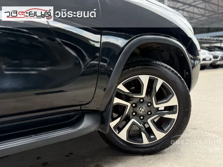 2016 Toyota FORTUNER V SUV