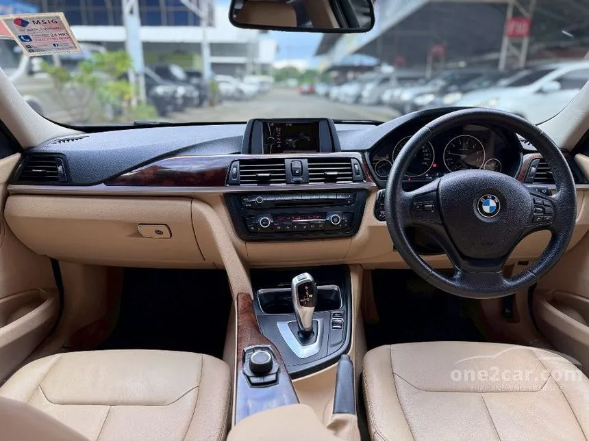 2015 BMW 320i Sedan