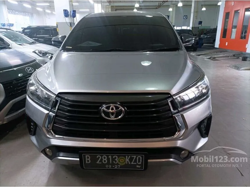 Jual Mobil Toyota Kijang Innova 2021 G 2.0 di Bali Manual MPV Silver Rp 240.000.000