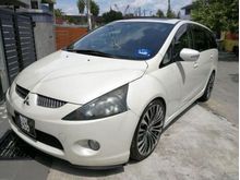 2004 Mitsubishi Grandis 2.4 MPV (A)