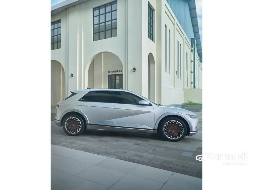 Jual Mobil Hyundai IONIQ 5 2024 Batik Edition di DKI Jakarta Automatic SUV Putih Rp 650.000.000