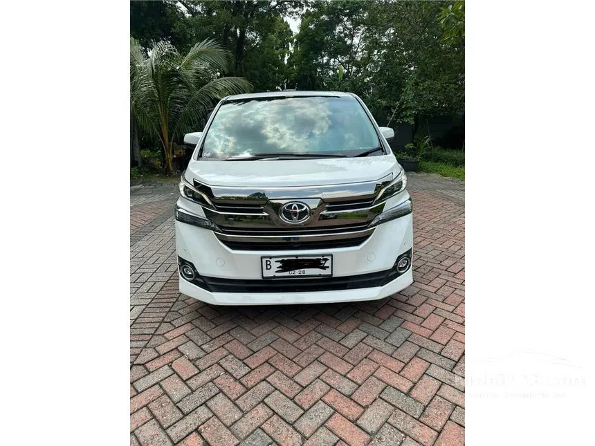 Jual Mobil Toyota Vellfire 2015 G 2.5 di Jawa Timur Automatic Van Wagon Putih Rp 625.000.000