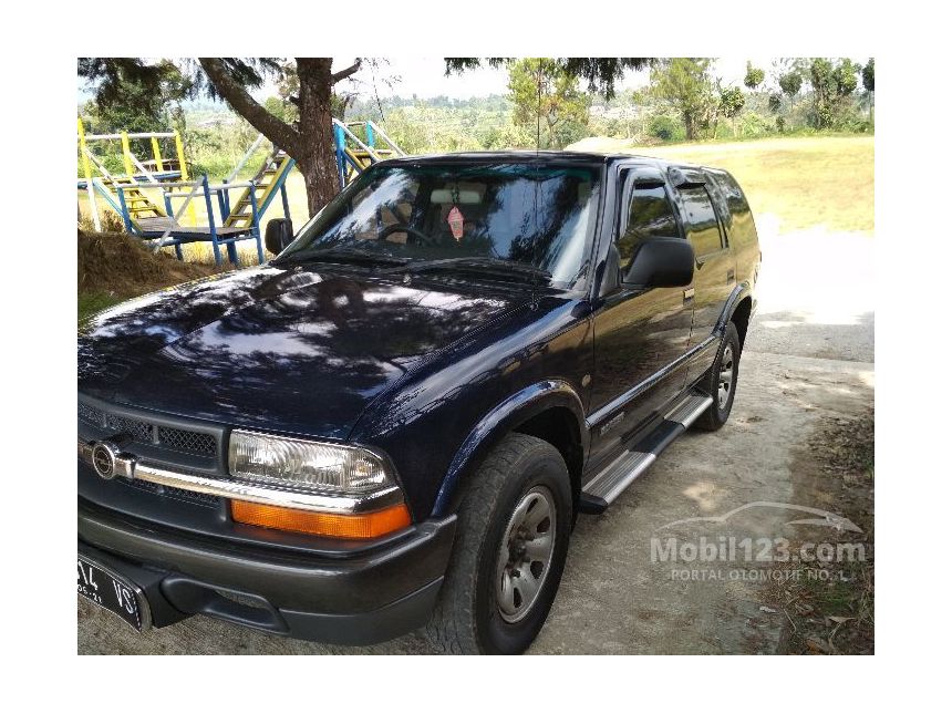 Jual Mobil  Opel Blazer 2000 Montera LN 2 2 di Jawa Tengah 