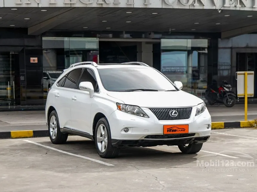 Jual Mobil Lexus RX 270 2011 2.7 di DKI Jakarta Automatic SUV Putih Rp 238.000.000